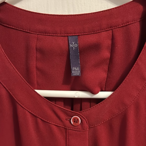 NYDJ red tunic blouse petite medium - Picture 2 of 4